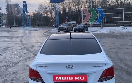 Hyundai Solaris II рестайлинг, 2015 год, 1 130 000 рублей, 5 фотография