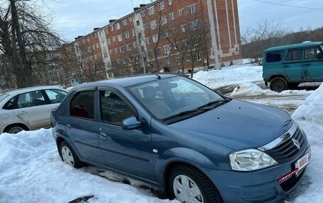 Renault Logan I, 2013 год, 750 000 рублей, 2 фотография