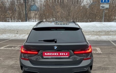 BMW 3 серия, 2019 год, 3 799 000 рублей, 10 фотография