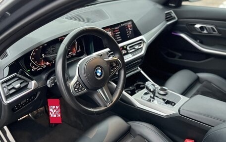 BMW 3 серия, 2019 год, 3 799 000 рублей, 15 фотография
