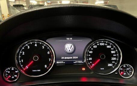 Volkswagen Touareg III, 2017 год, 4 050 000 рублей, 9 фотография