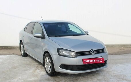 Volkswagen Polo VI (EU Market), 2013 год, 900 000 рублей, 3 фотография