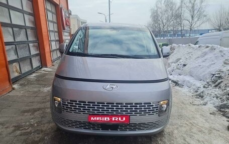 Hyundai Staria, 2022 год, 4 100 000 рублей, 2 фотография