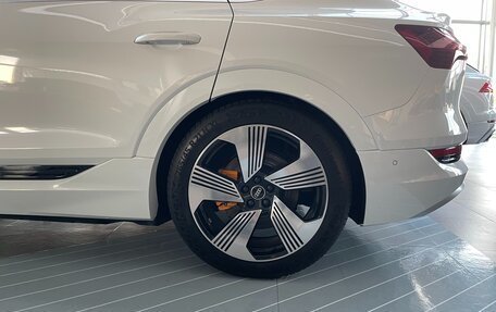 Audi e-tron Sportback I, 2021 год, 8 500 000 рублей, 5 фотография
