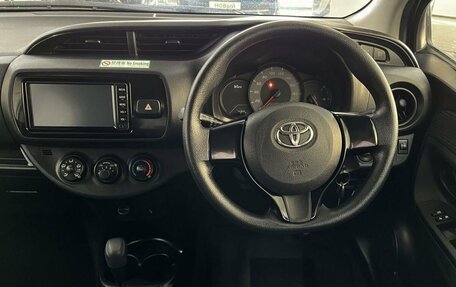 Toyota Vitz, 2018 год, 1 220 000 рублей, 17 фотография