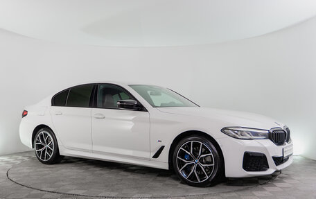BMW 5 серия, 2020 год, 7 490 000 рублей, 3 фотография