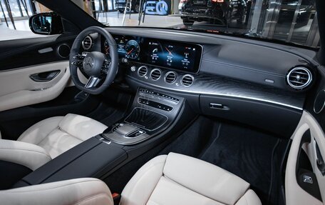 Mercedes-Benz E-Класс, 2023 год, 9 887 000 рублей, 11 фотография
