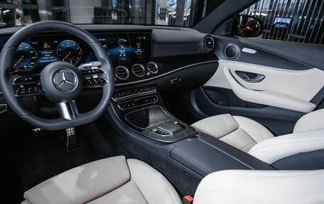 Mercedes-Benz E-Класс, 2023 год, 9 887 000 рублей, 25 фотография