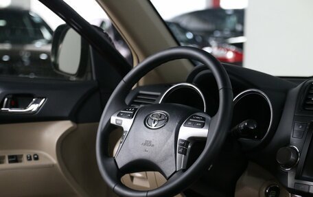Toyota Highlander III, 2013 год, 1 899 000 рублей, 11 фотография