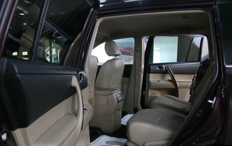 Toyota Highlander III, 2013 год, 1 899 000 рублей, 16 фотография