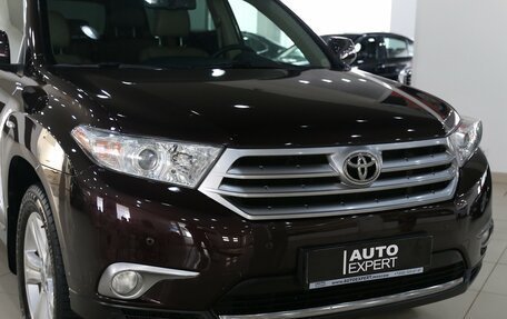 Toyota Highlander III, 2013 год, 1 899 000 рублей, 19 фотография