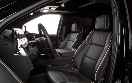 Cadillac Escalade V, 2024 год, 17 998 000 рублей, 5 фотография