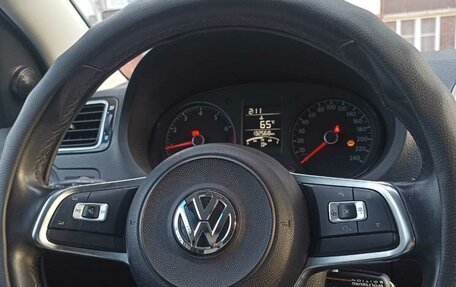 Volkswagen Polo VI (EU Market), 2018 год, 1 100 000 рублей, 22 фотография