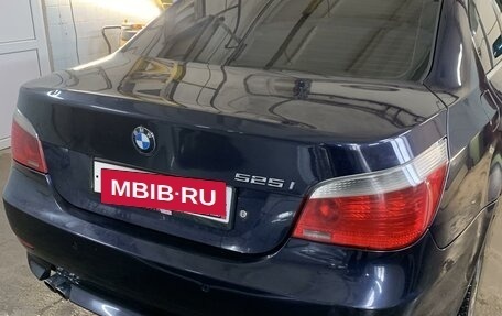 BMW 5 серия, 2005 год, 800 000 рублей, 4 фотография