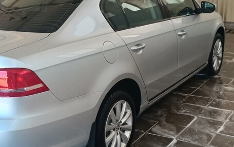 Volkswagen Passat B7, 2012 год, 2 200 000 рублей, 2 фотография