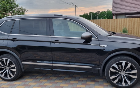 Volkswagen Tiguan II, 2019 год, 3 900 000 рублей, 17 фотография