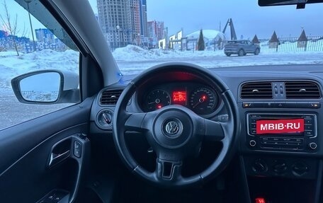 Volkswagen Polo VI (EU Market), 2013 год, 945 000 рублей, 17 фотография