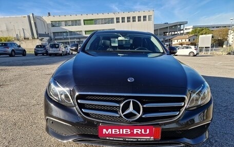 Mercedes-Benz E-Класс, 2020 год, 3 850 000 рублей, 25 фотография