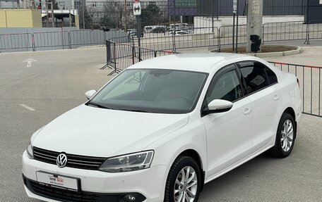 Volkswagen Jetta VI, 2012 год, 1 377 000 рублей, 12 фотография