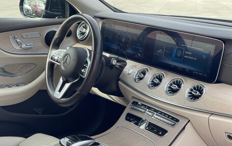 Mercedes-Benz E-Класс, 2018 год, 4 550 000 рублей, 15 фотография