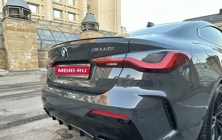 BMW 4 серия, 2022 год, 8 000 000 рублей, 15 фотография