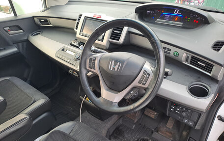 Honda Freed I, 2013 год, 1 300 000 рублей, 9 фотография