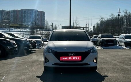 Hyundai Solaris II рестайлинг, 2021 год, 1 795 000 рублей, 3 фотография