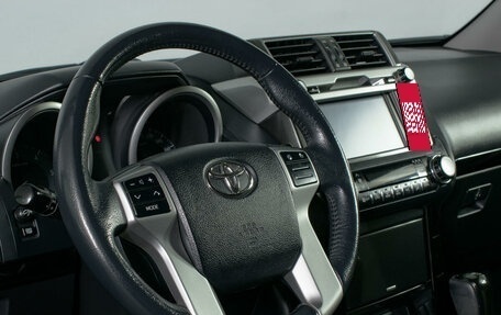 Toyota Land Cruiser Prado 150 рестайлинг 2, 2016 год, 4 823 000 рублей, 16 фотография