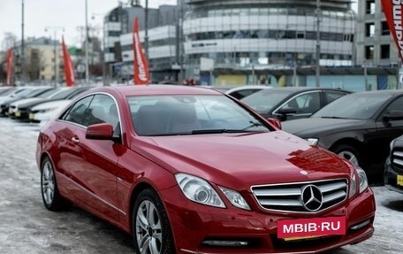 Mercedes-Benz E-Класс, 2011 год, 1 750 000 рублей, 4 фотография
