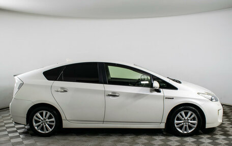 Toyota Prius, 2012 год, 1 197 000 рублей, 4 фотография