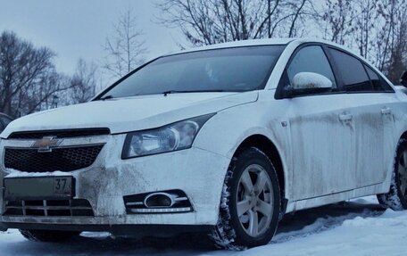 Chevrolet Cruze II, 2011 год, 850 000 рублей, 15 фотография