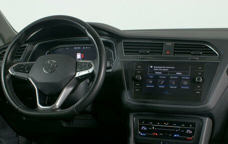 Volkswagen Tiguan II, 2021 год, 3 403 300 рублей, 11 фотография