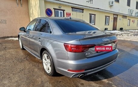 Audi A4, 2018 год, 2 600 000 рублей, 8 фотография