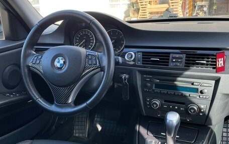 BMW 3 серия, 2009 год, 1 360 000 рублей, 25 фотография