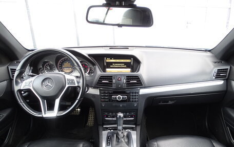 Mercedes-Benz E-Класс, 2011 год, 1 350 000 рублей, 10 фотография