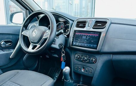 Renault Logan II, 2018 год, 950 000 рублей, 13 фотография