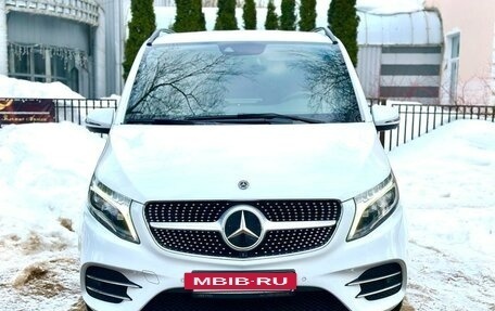 Mercedes-Benz V-Класс, 2019 год, 7 300 000 рублей, 13 фотография
