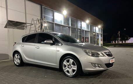 Opel Astra J, 2011 год, 740 000 рублей, 14 фотография