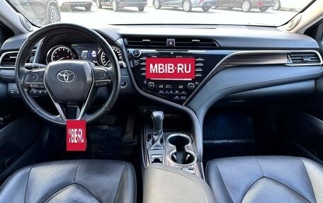 Toyota Camry, 2018 год, 3 149 900 рублей, 9 фотография