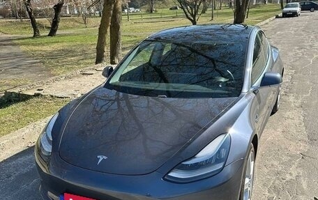 Tesla Model 3 I, 2020 год, 3 900 000 рублей, 2 фотография