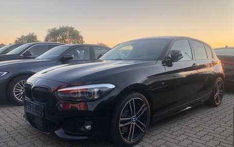 BMW 1 серия, 2019 год, 3 850 000 рублей, 11 фотография