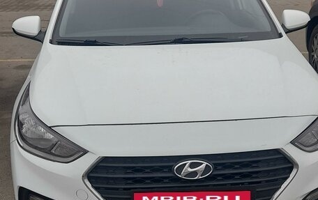 Hyundai Solaris II рестайлинг, 2018 год, 1 250 000 рублей, 5 фотография