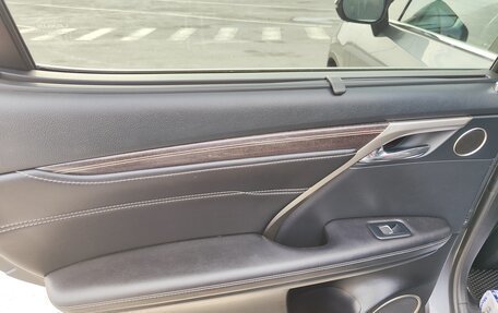 Lexus RX IV рестайлинг, 2019 год, 5 525 000 рублей, 7 фотография