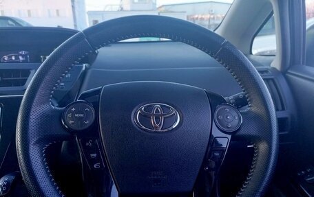 Toyota Prius Alpha I (ZVW40/41), 2017 год, 1 948 000 рублей, 7 фотография