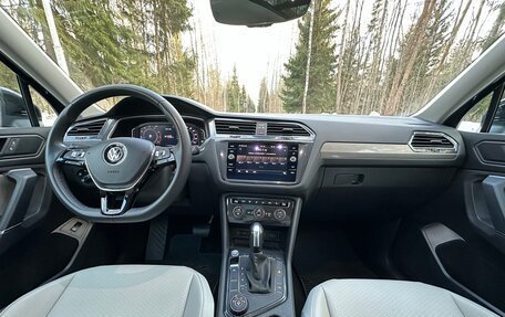 Volkswagen Tiguan II, 2019 год, 3 550 000 рублей, 19 фотография