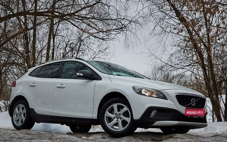 Volvo V40 Cross Country I, 2014 год, 1 286 000 рублей, 1 фотография