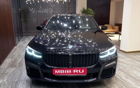 BMW 7 серия, 2019 год, 5 750 000 рублей, 21 фотография