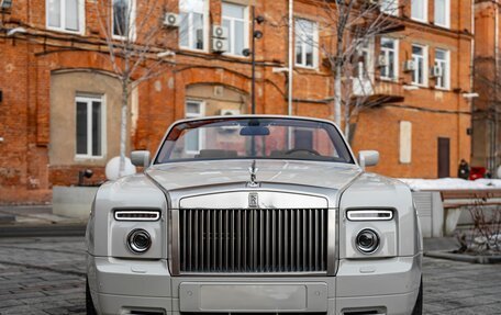 Rolls-Royce Phantom VII рестайлинг, 2008 год, 27 000 000 рублей, 8 фотография