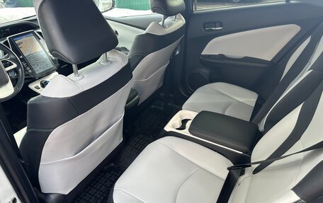 Toyota Prius IV XW50, 2018 год, 2 179 000 рублей, 12 фотография
