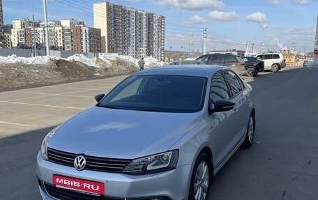 Volkswagen Jetta VI, 2013 год, 1 500 000 рублей, 12 фотография